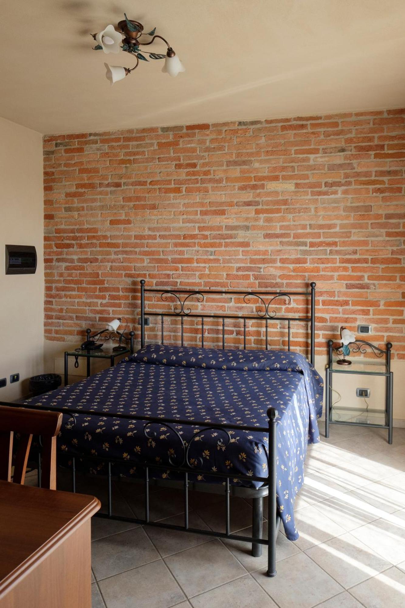 Hotel Le Botti Гуарене Экстерьер фото