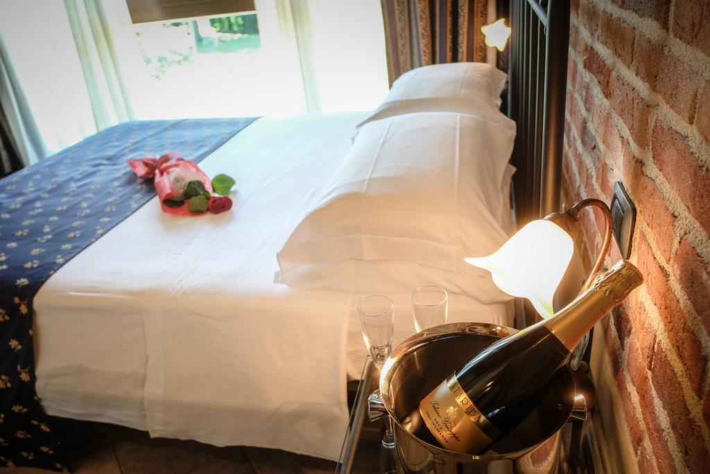 Hotel Le Botti Гуарене Экстерьер фото
